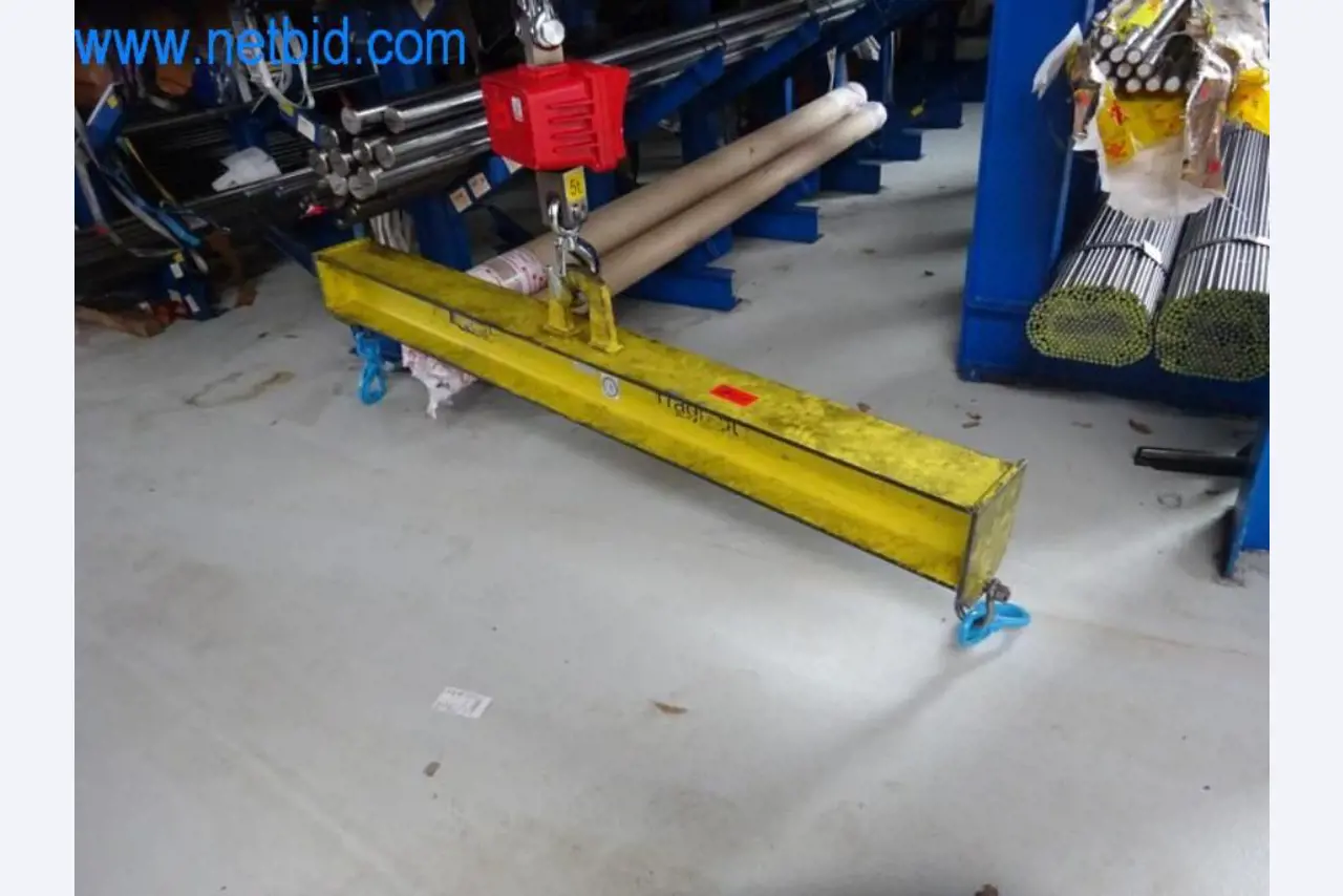 Máquinas para trabajar el metal en buen estado, así como equipos operativos y de oficina-1