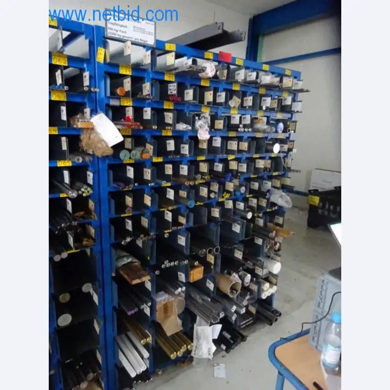 Well-maintained metalworking machines as well as the operating and office equipment -1