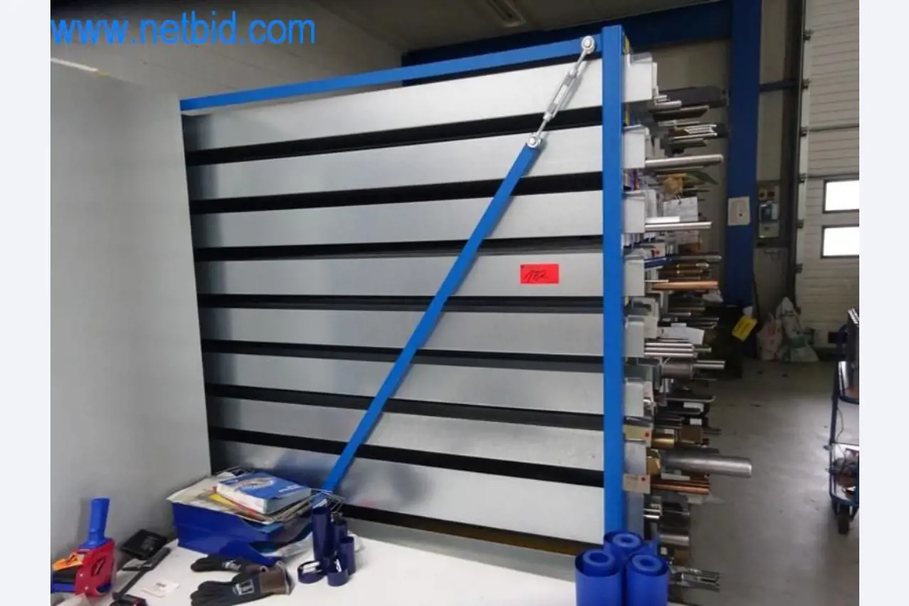 Well-maintained metalworking machines as well as the operating and office equipment -2