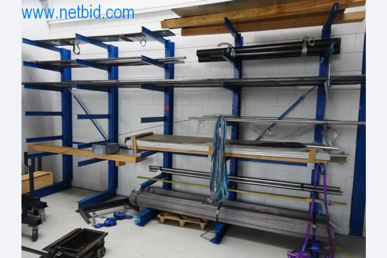 Well-maintained metalworking machines as well as the operating and office equipment -1