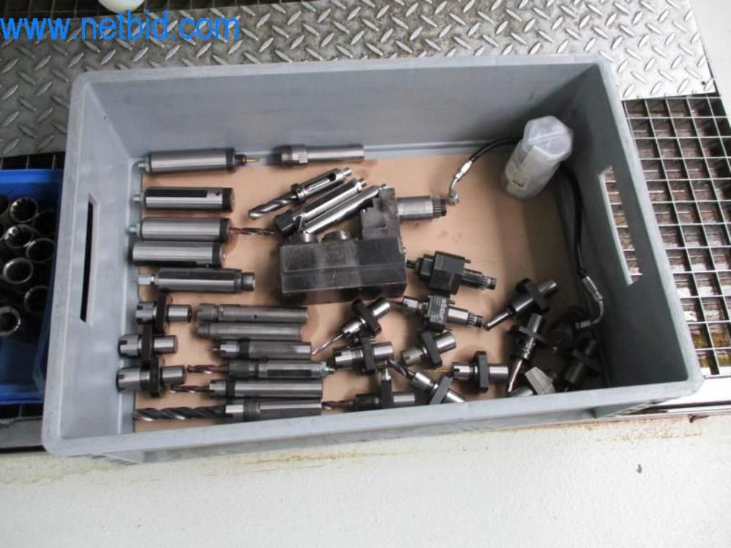 Máquinas para trabajar el metal en buen estado, así como equipos operativos y de oficina-16