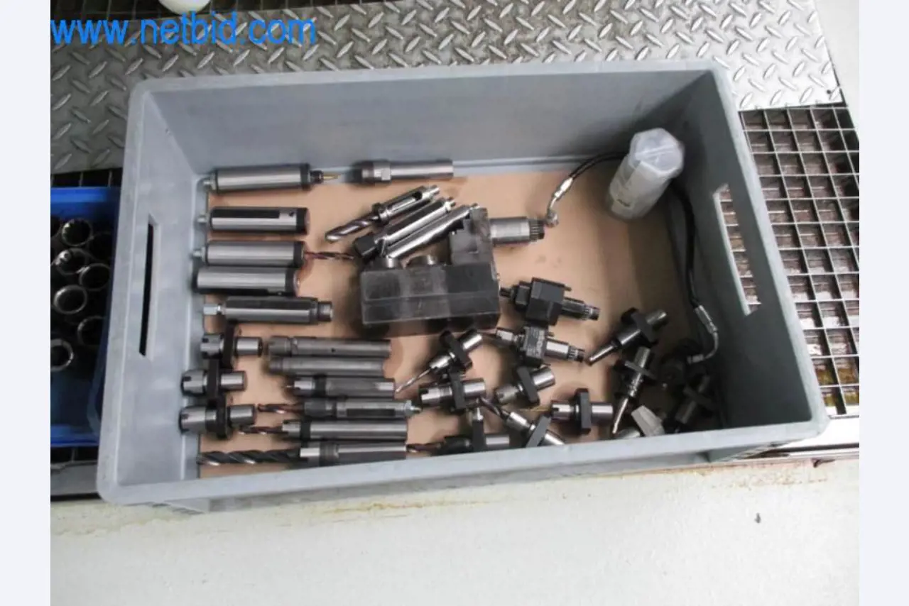 Well-maintained metalworking machines as well as the operating and office equipment -16