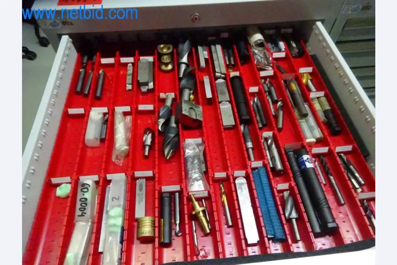 Well-maintained metalworking machines as well as the operating and office equipment -2