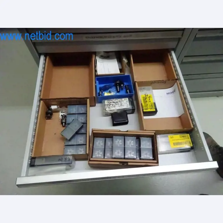 Well-maintained metalworking machines as well as the operating and office equipment -5