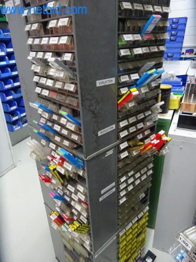 Máquinas para trabajar el metal en buen estado, así como equipos operativos y de oficina-4