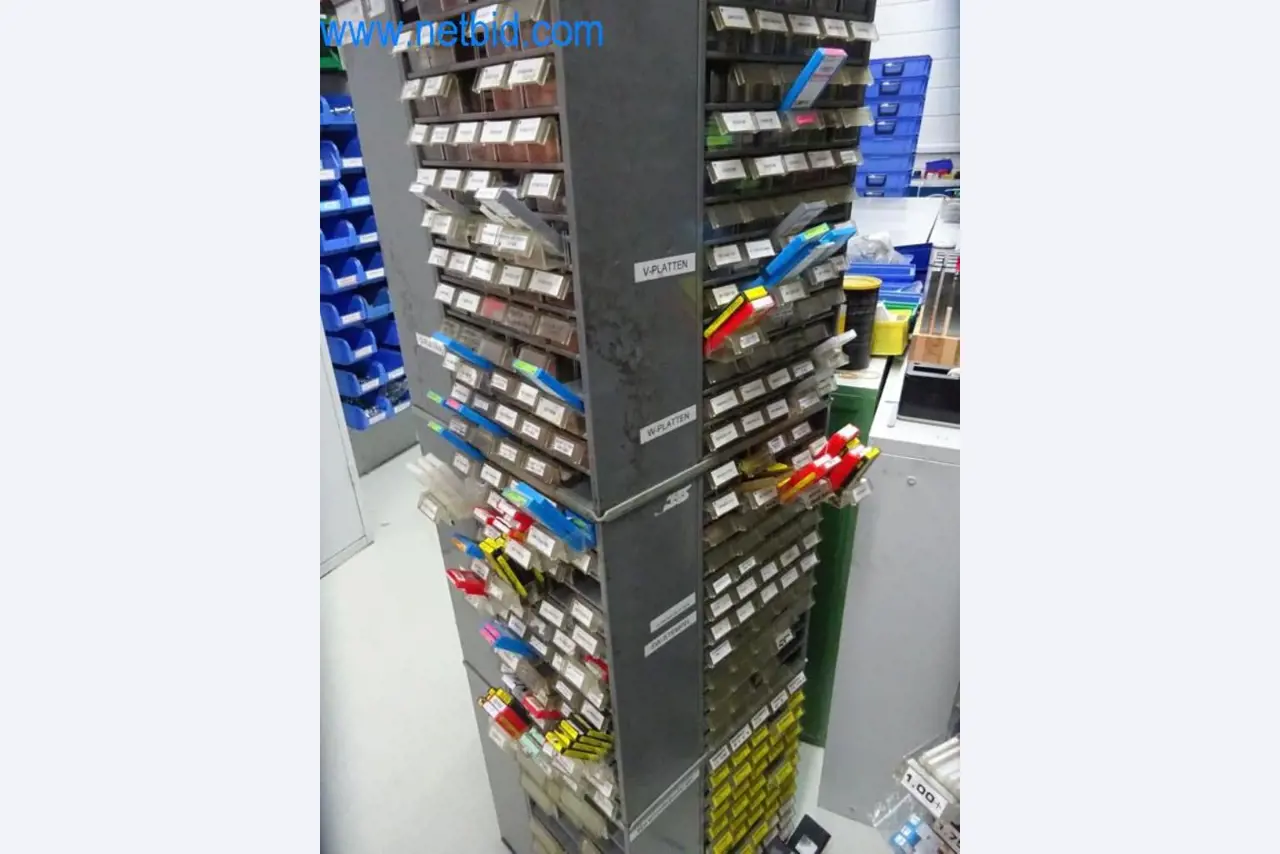 Well-maintained metalworking machines as well as the operating and office equipment -4