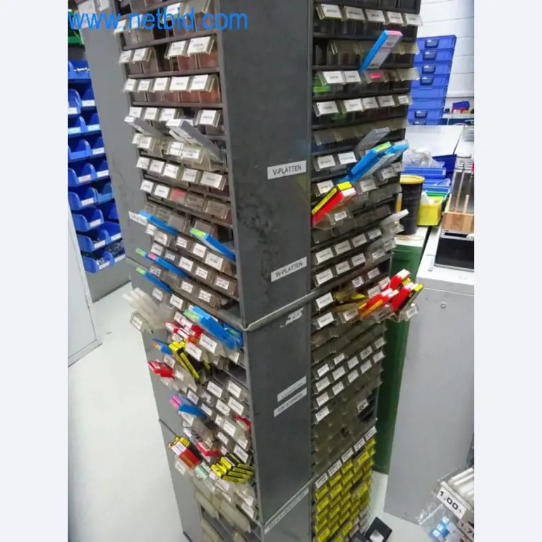 Well-maintained metalworking machines as well as the operating and office equipment -4