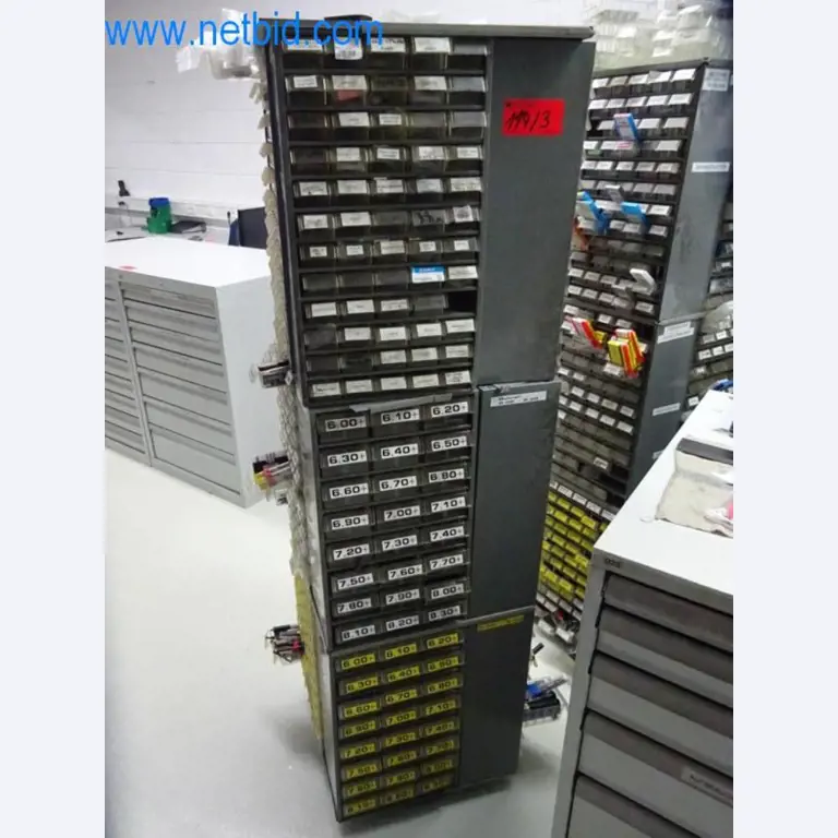 Well-maintained metalworking machines as well as the operating and office equipment -1