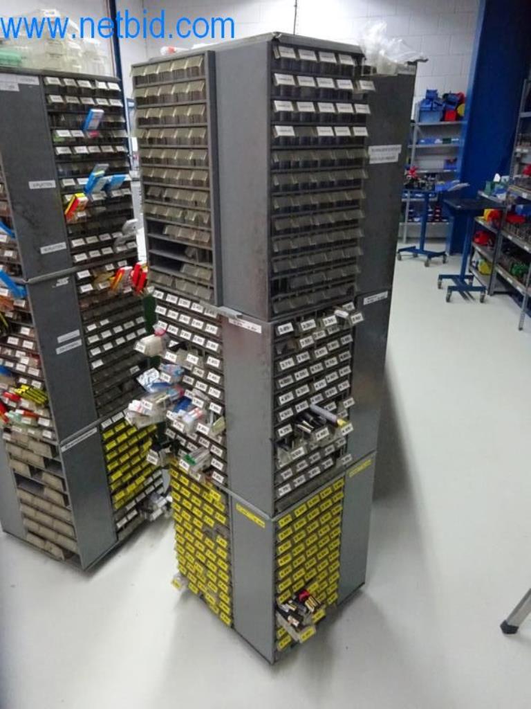 Máquinas para trabajar el metal en buen estado, así como equipos operativos y de oficina-2