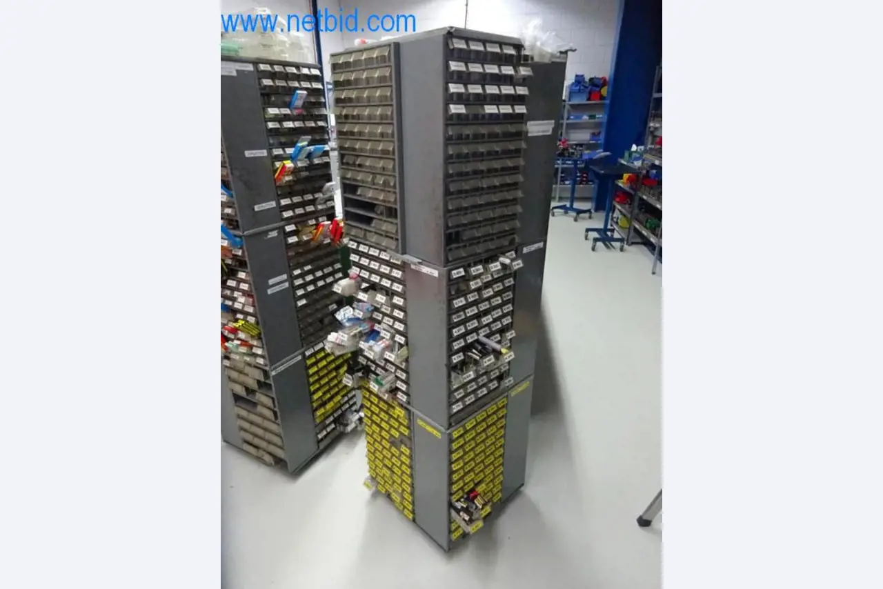 Well-maintained metalworking machines as well as the operating and office equipment -2