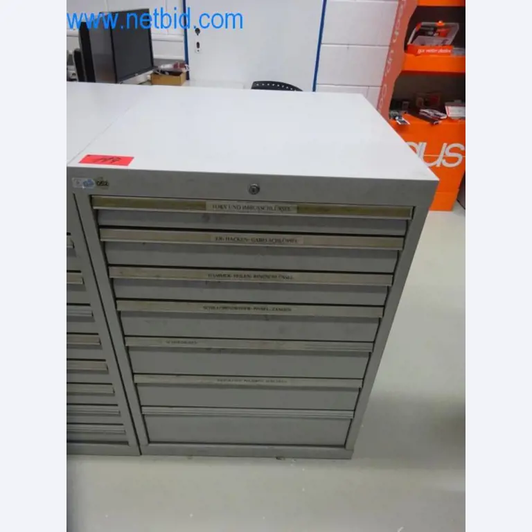 Well-maintained metalworking machines as well as the operating and office equipment -1