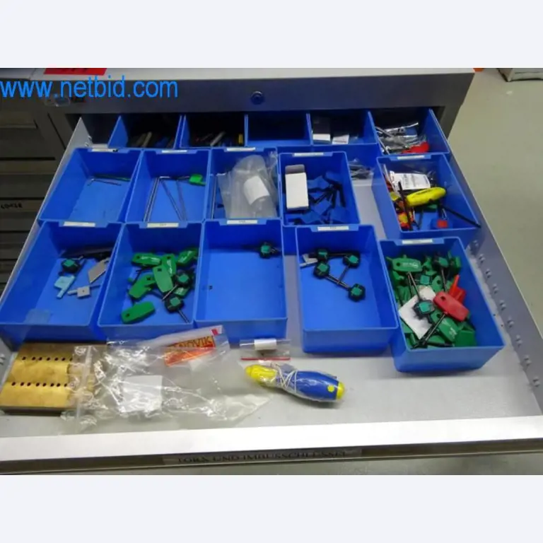 Well-maintained metalworking machines as well as the operating and office equipment -2