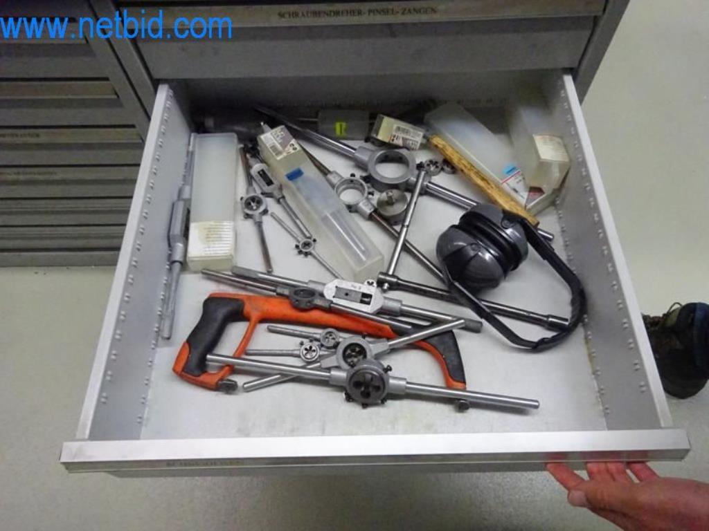 Máquinas para trabajar el metal en buen estado, así como equipos operativos y de oficina-6