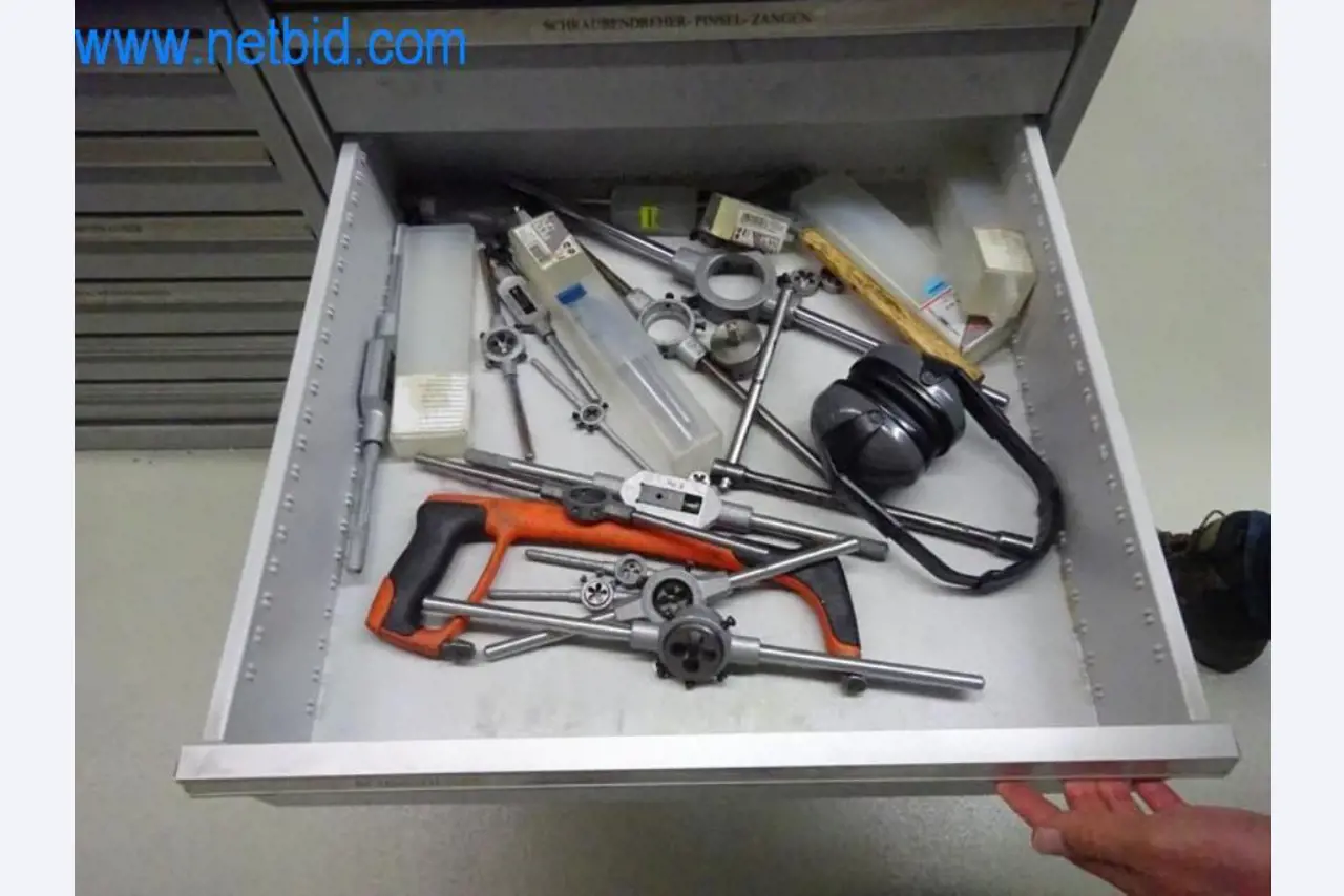 Well-maintained metalworking machines as well as the operating and office equipment -6