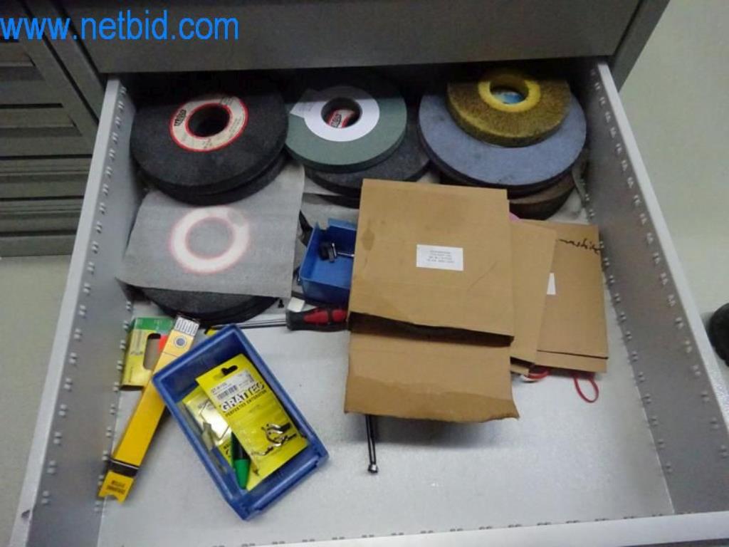 Máquinas para trabajar el metal en buen estado, así como equipos operativos y de oficina-8