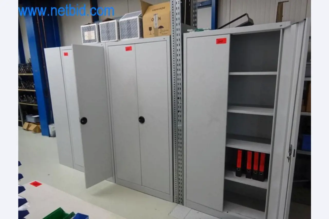 Well-maintained metalworking machines as well as the operating and office equipment -2