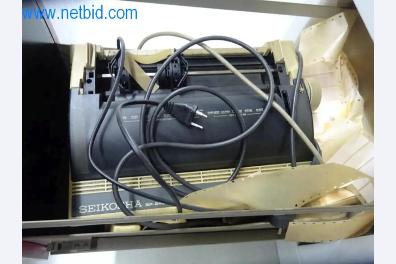 Well-maintained metalworking machines as well as the operating and office equipment -6