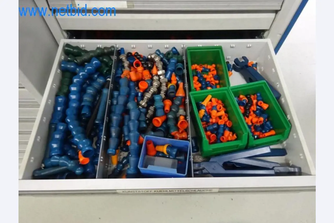 Well-maintained metalworking machines as well as the operating and office equipment -4