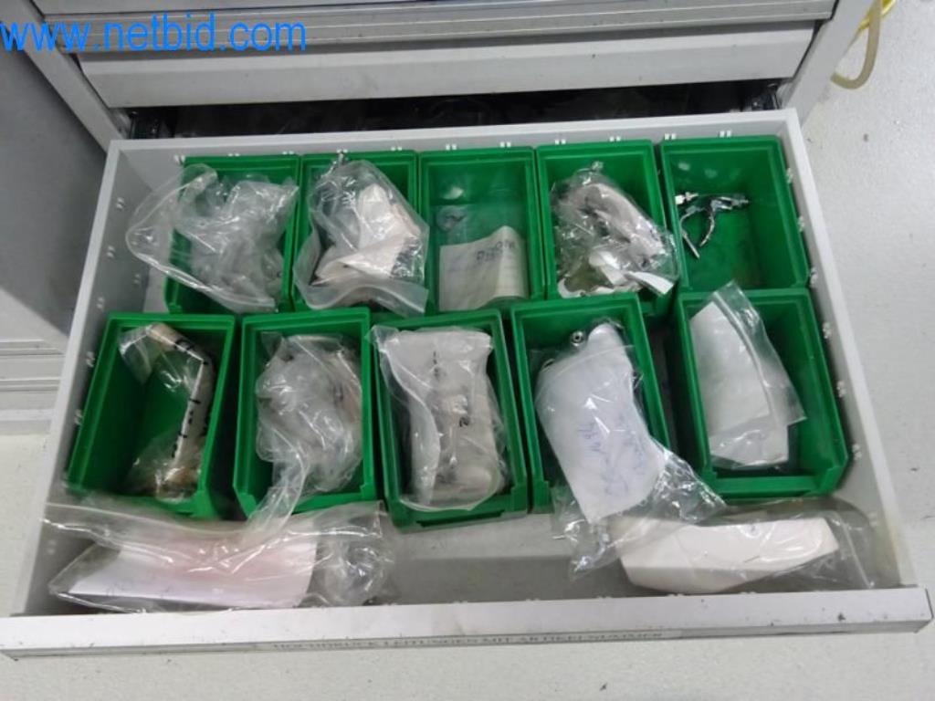 Máquinas para trabajar el metal en buen estado, así como equipos operativos y de oficina-5