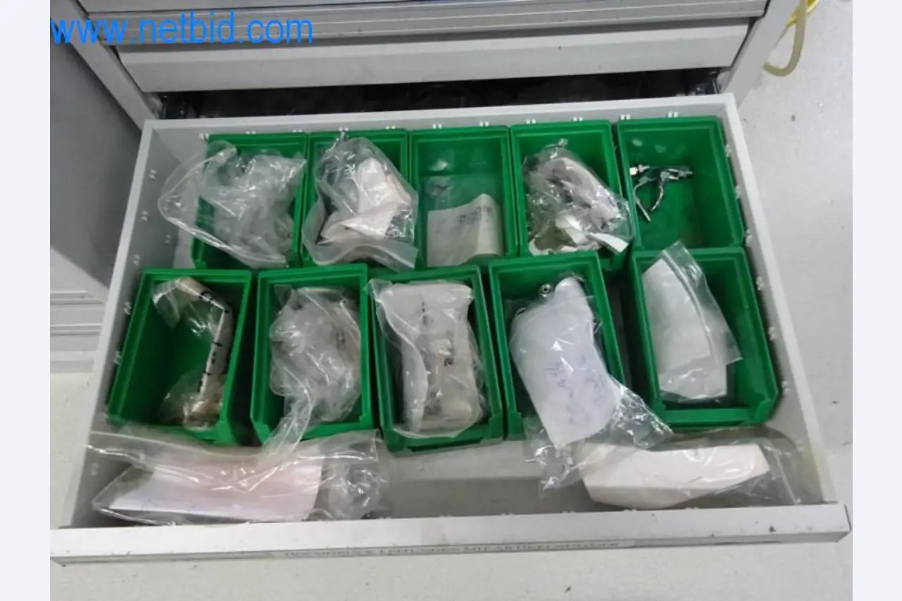 Well-maintained metalworking machines as well as the operating and office equipment -5