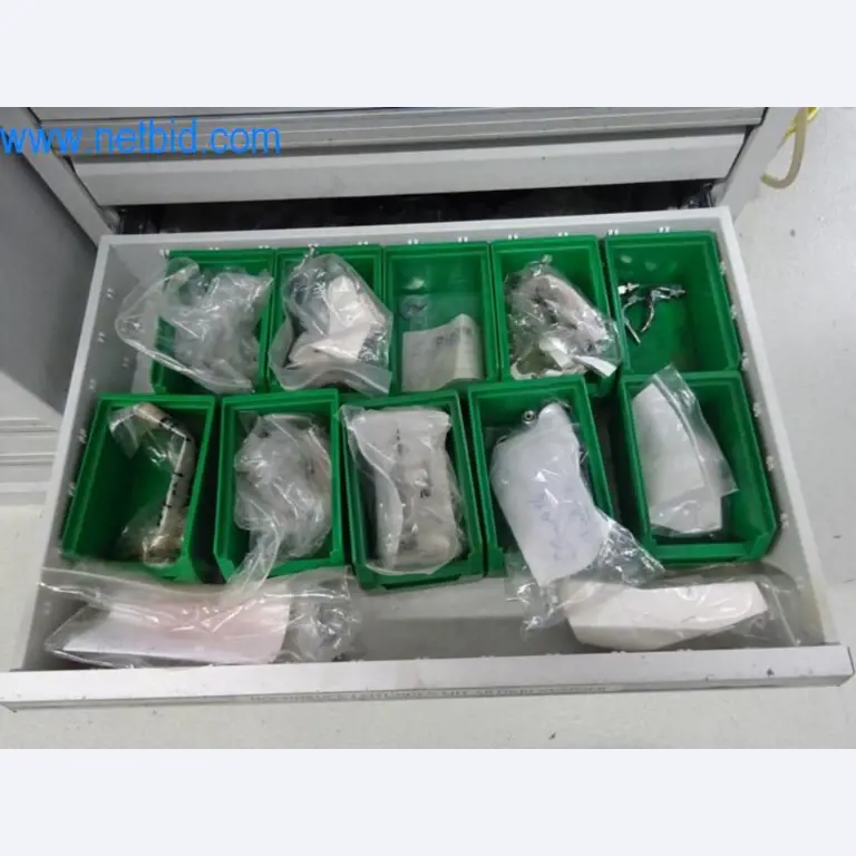 Well-maintained metalworking machines as well as the operating and office equipment -5