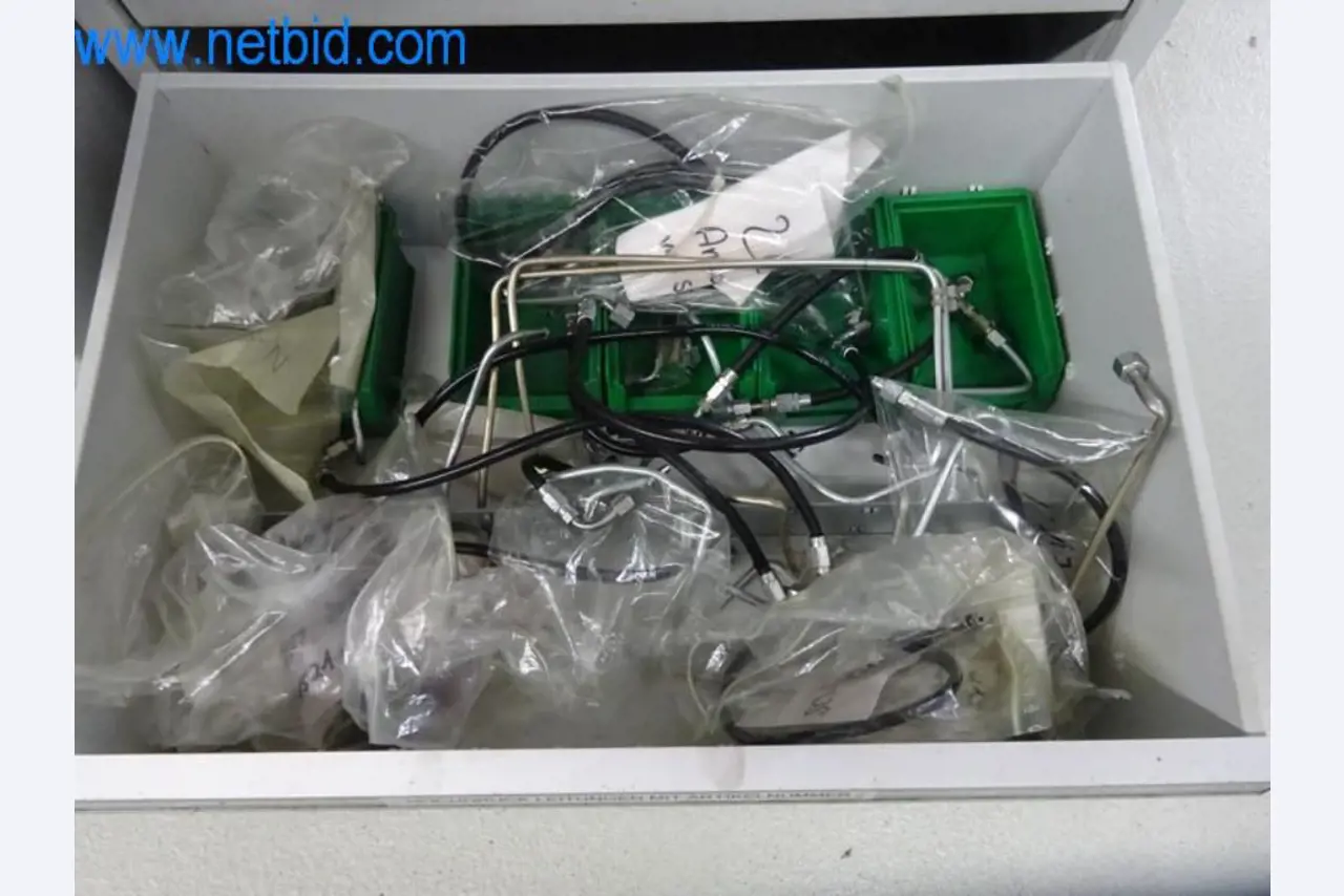 Well-maintained metalworking machines as well as the operating and office equipment -7