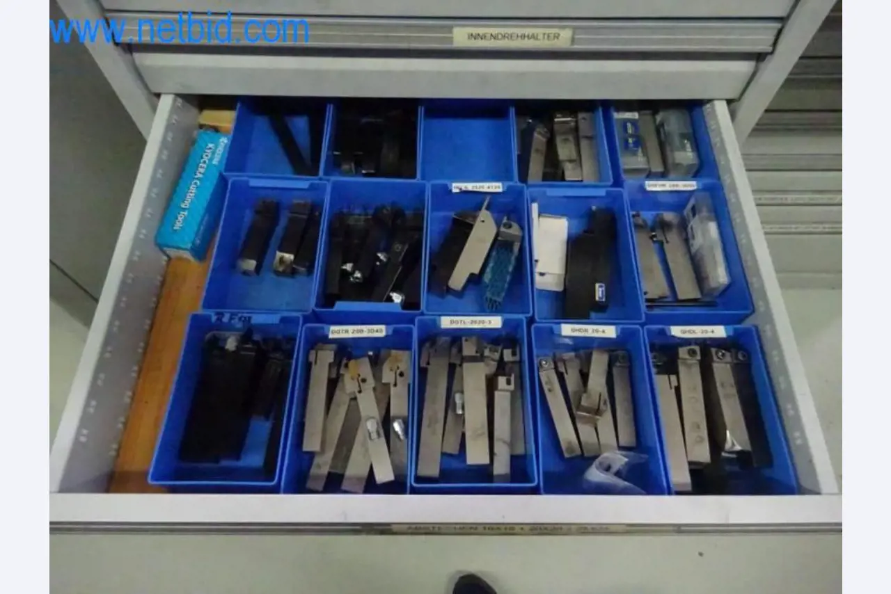 Well-maintained metalworking machines as well as the operating and office equipment -4