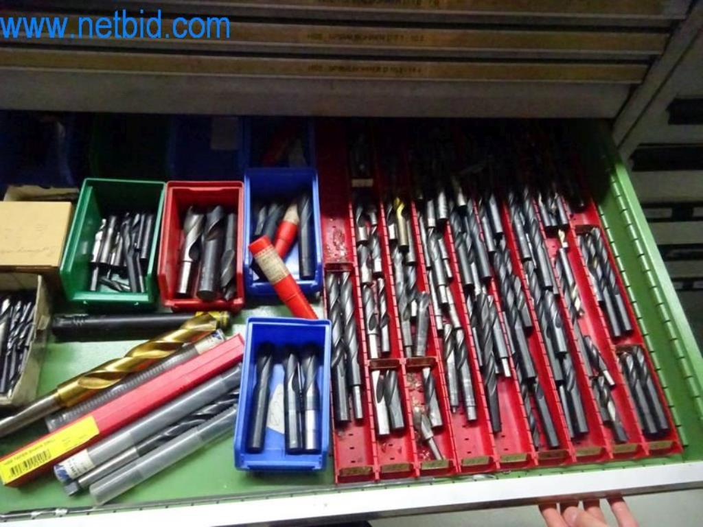 Máquinas para trabajar el metal en buen estado, así como equipos operativos y de oficina-5