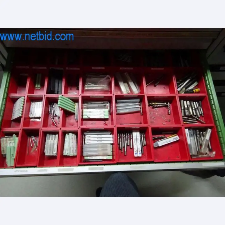 Well-maintained metalworking machines as well as the operating and office equipment -8