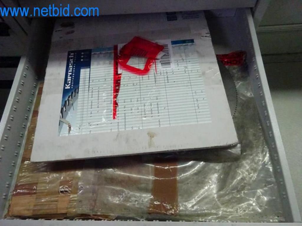 Máquinas para trabajar el metal en buen estado, así como equipos operativos y de oficina-3