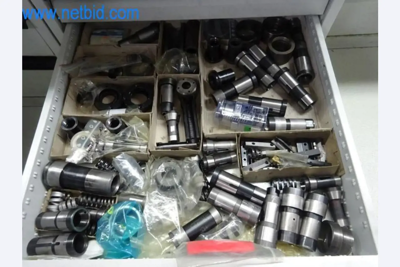 Well-maintained metalworking machines as well as the operating and office equipment -4