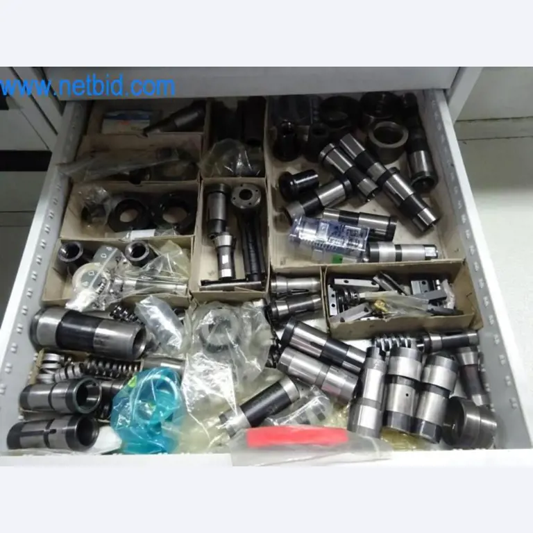 Well-maintained metalworking machines as well as the operating and office equipment -4