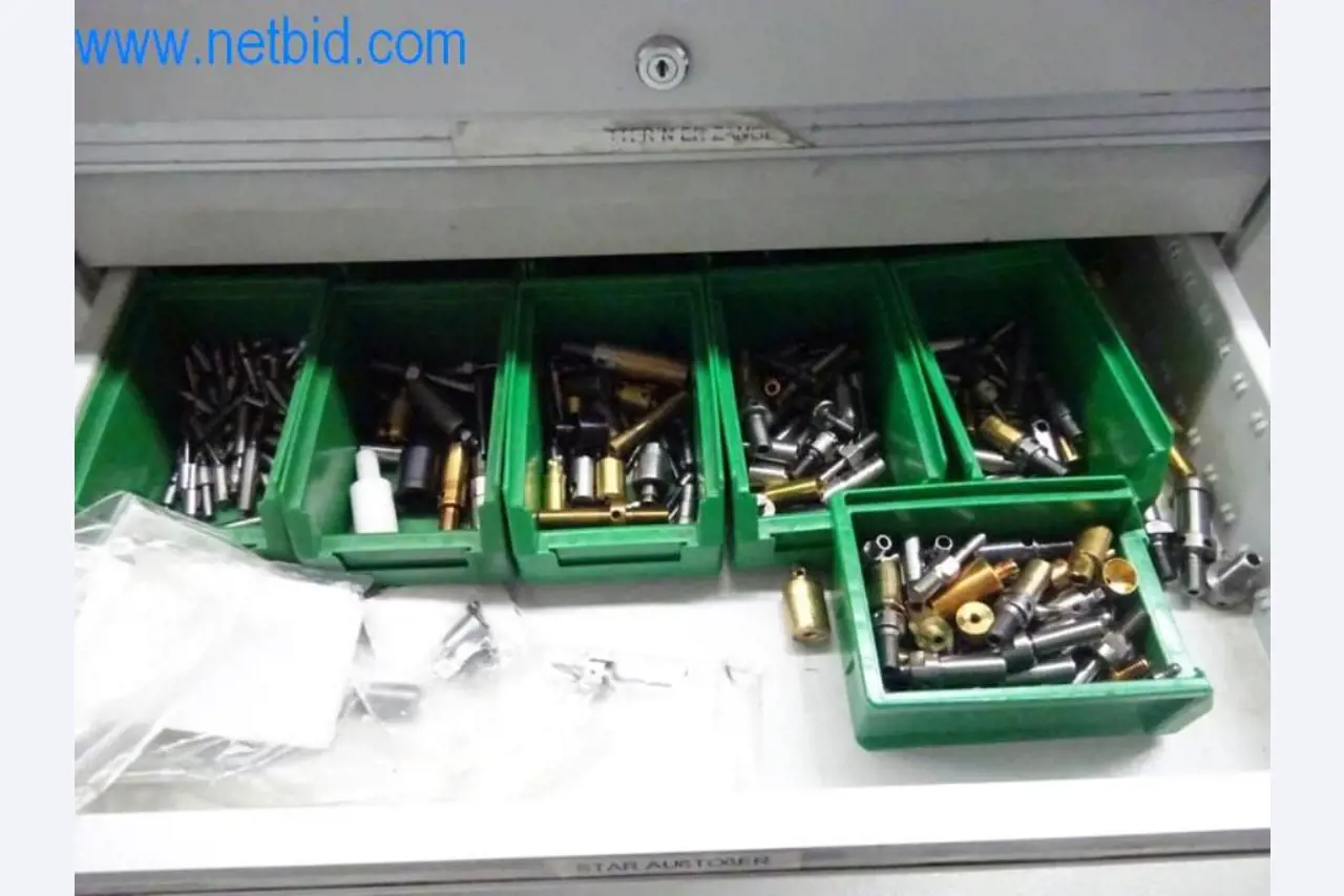 Well-maintained metalworking machines as well as the operating and office equipment -6