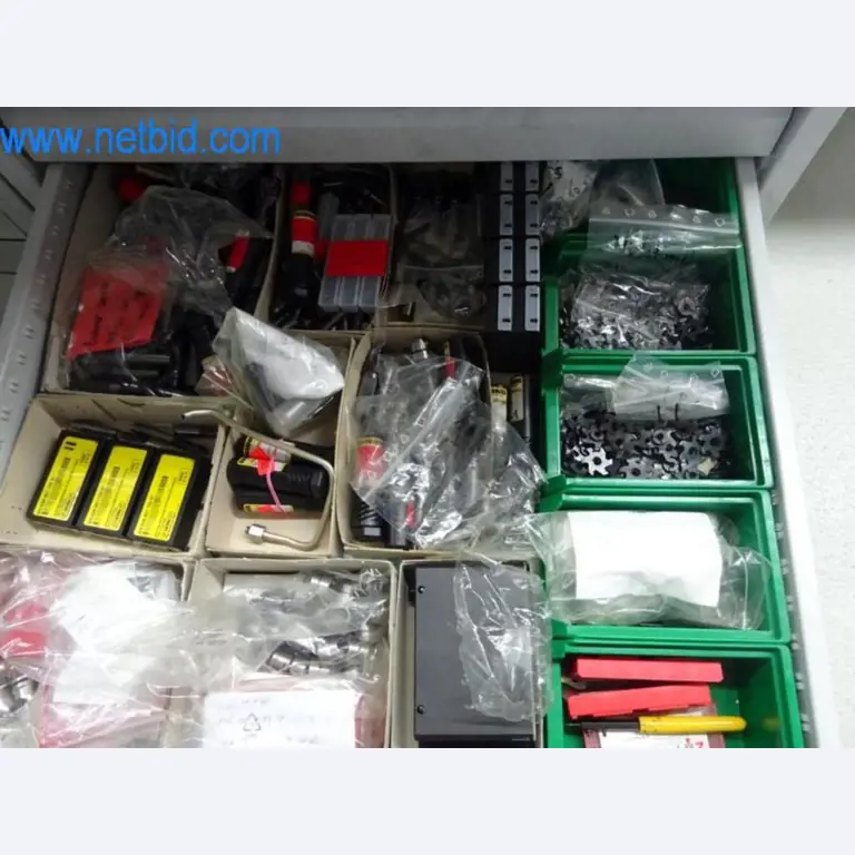 Well-maintained metalworking machines as well as the operating and office equipment -9