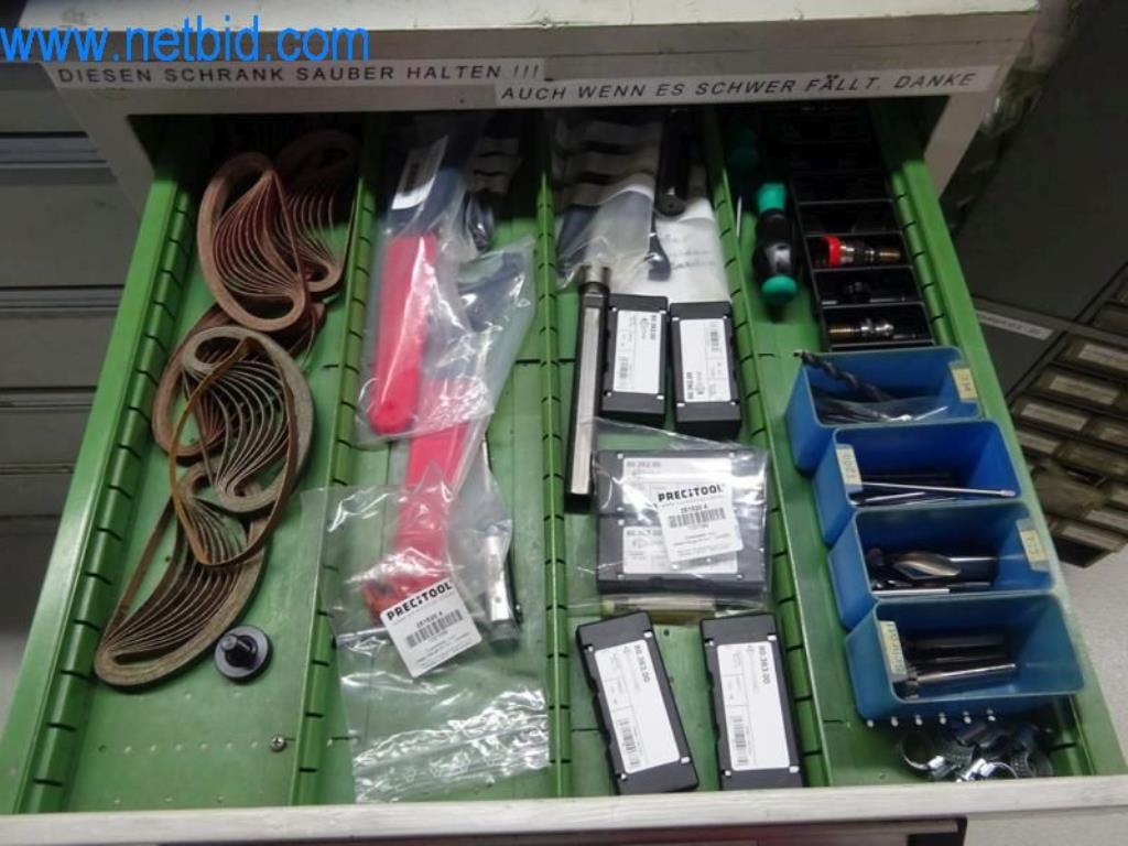 Máquinas para trabajar el metal en buen estado, así como equipos operativos y de oficina-1