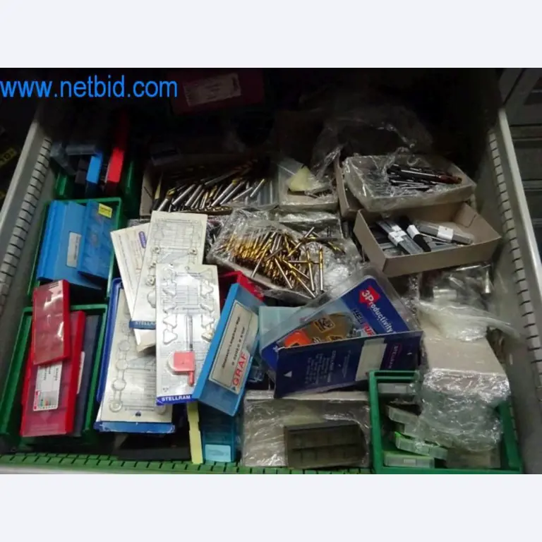 Well-maintained metalworking machines as well as the operating and office equipment -2