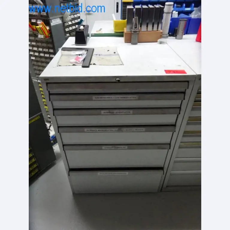 Well-maintained metalworking machines as well as the operating and office equipment -3