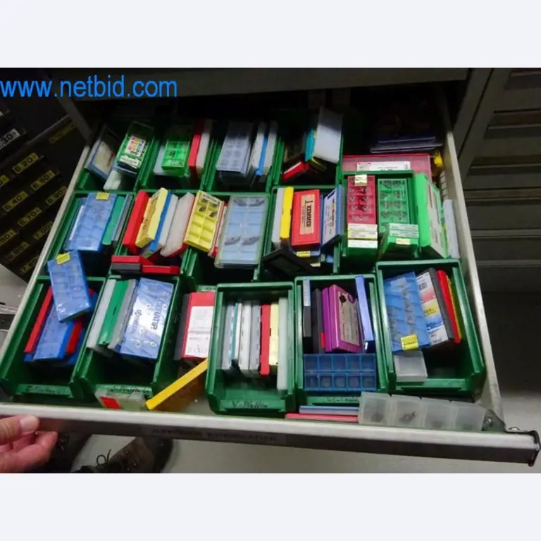 Well-maintained metalworking machines as well as the operating and office equipment -4