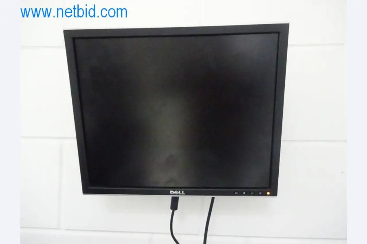 Well-maintained metalworking machines as well as the operating and office equipment -6