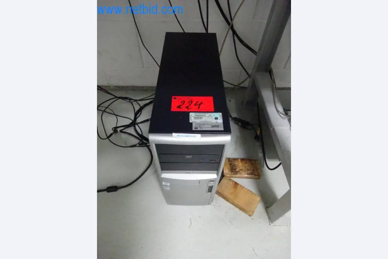 Well-maintained metalworking machines as well as the operating and office equipment -4