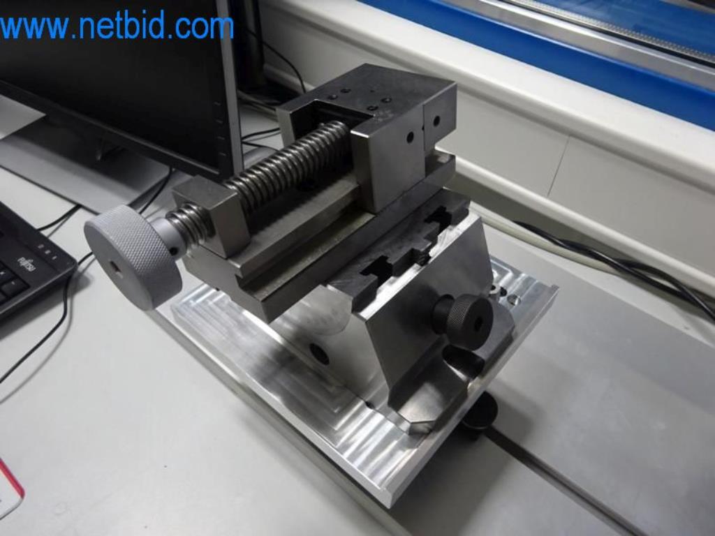 Máquinas para trabajar el metal en buen estado, así como equipos operativos y de oficina-2