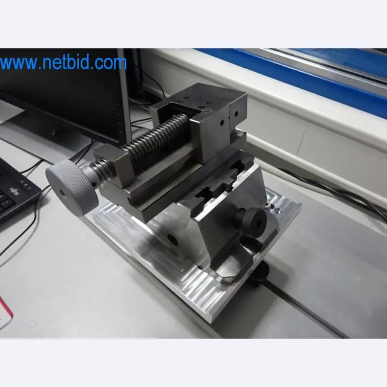 Well-maintained metalworking machines as well as the operating and office equipment -2