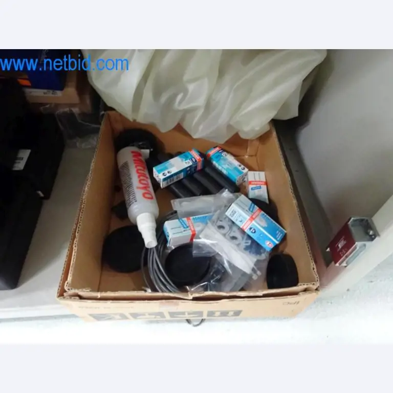 Well-maintained metalworking machines as well as the operating and office equipment -6