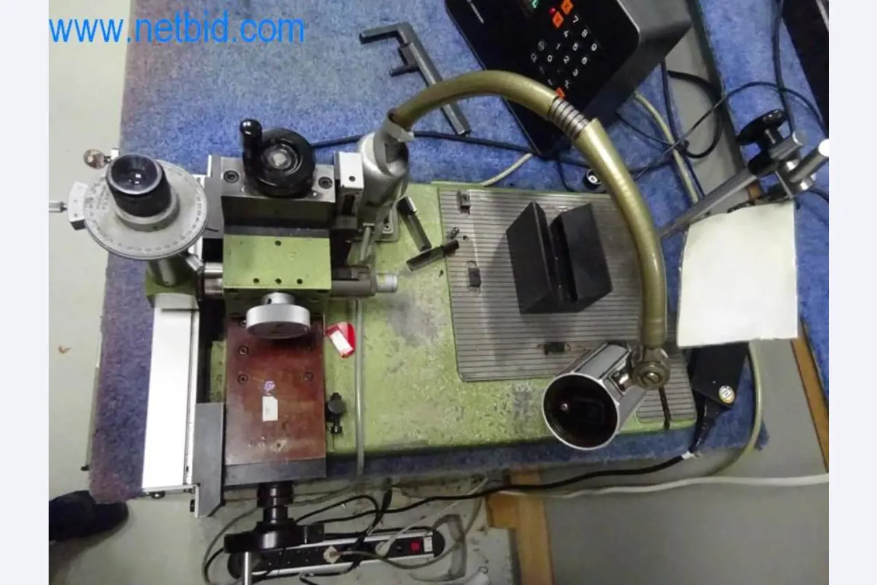 Well-maintained metalworking machines as well as the operating and office equipment -4