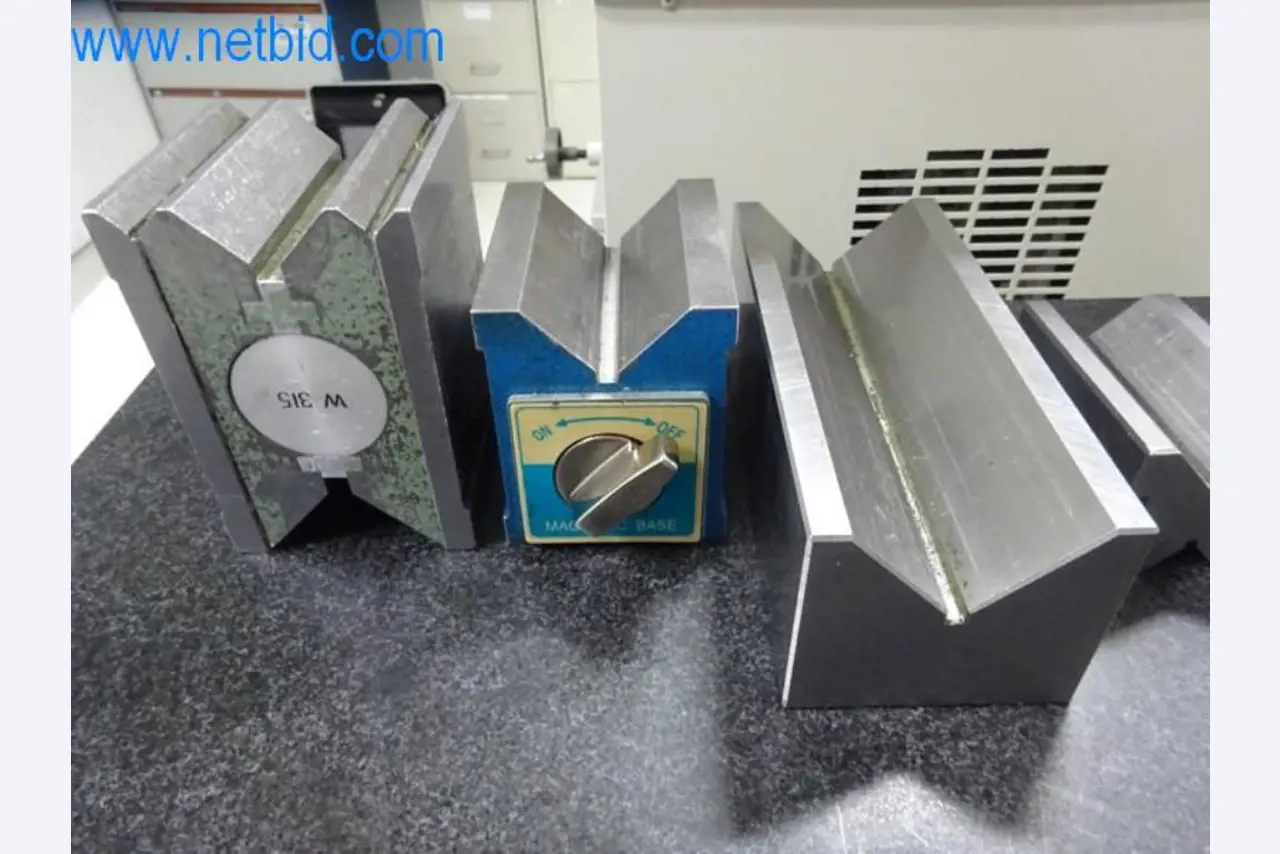 Well-maintained metalworking machines as well as the operating and office equipment -3