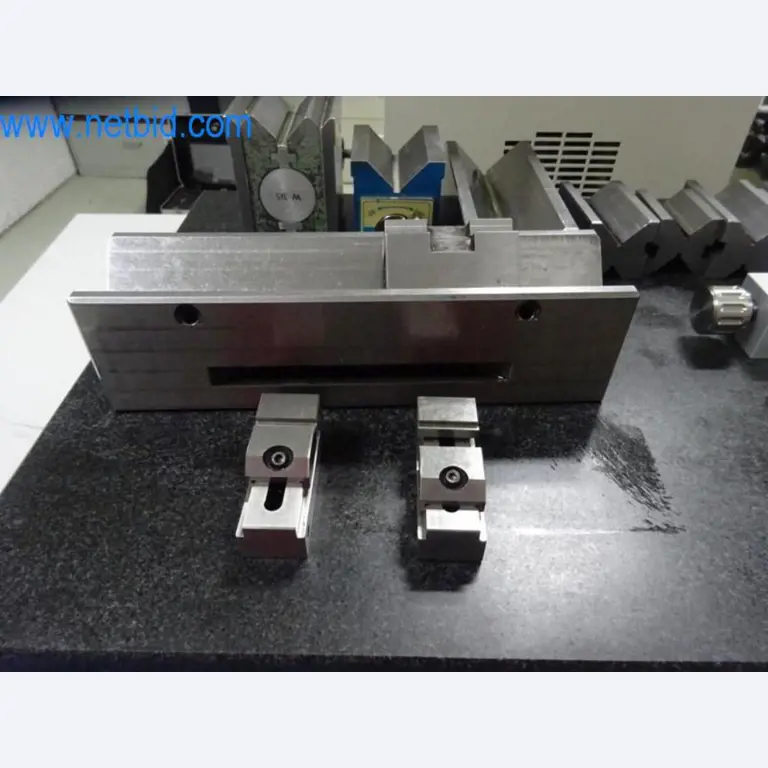 Well-maintained metalworking machines as well as the operating and office equipment -4