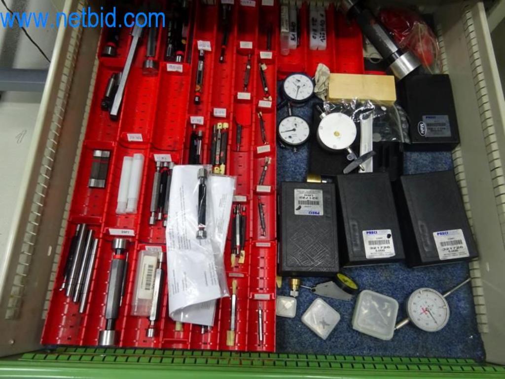 Máquinas para trabajar el metal en buen estado, así como equipos operativos y de oficina-10