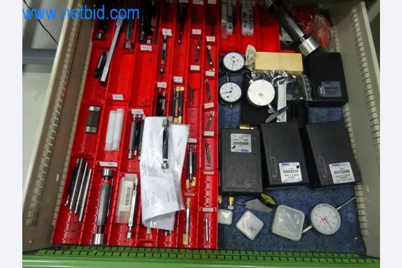 Well-maintained metalworking machines as well as the operating and office equipment -10