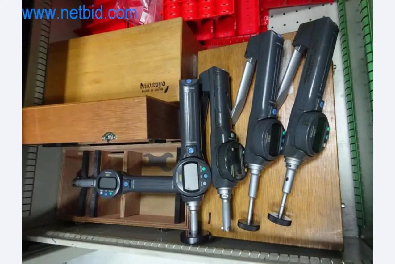 Well-maintained metalworking machines as well as the operating and office equipment -16