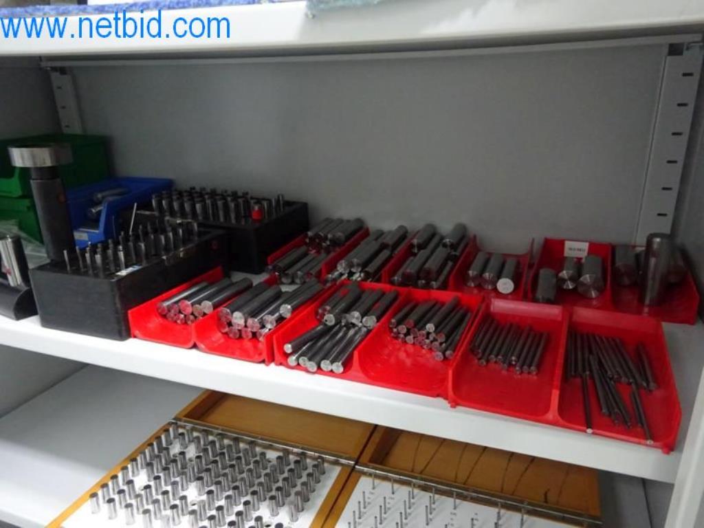 Máquinas para trabajar el metal en buen estado, así como equipos operativos y de oficina-3